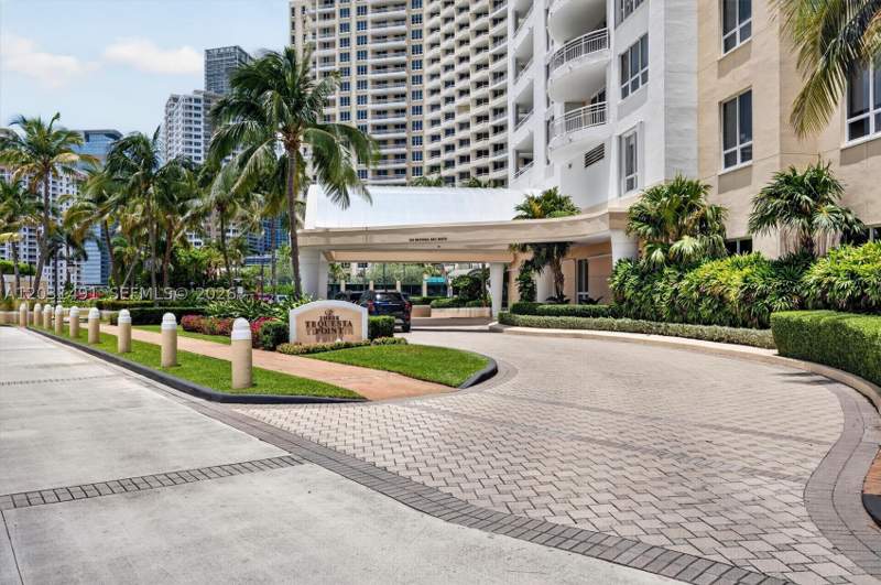 1 bedroom Condominium at 848 Brickell Key Dr 3402, Three Tequesta Point Cond, Miami — photo 5