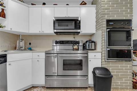 884 W 72nd Pl, Hialeah FL - photo 15 of 53