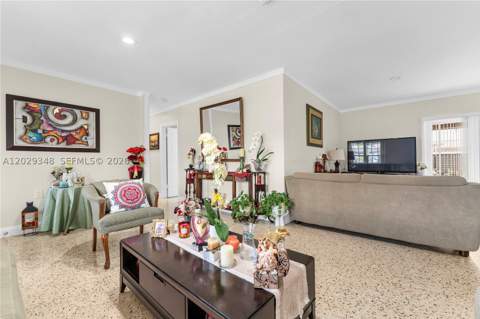 884 W 72nd Pl, Hialeah FL - photo 18 of 53