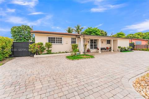 884 W 72nd Pl, Hialeah FL - photo 19 of 53