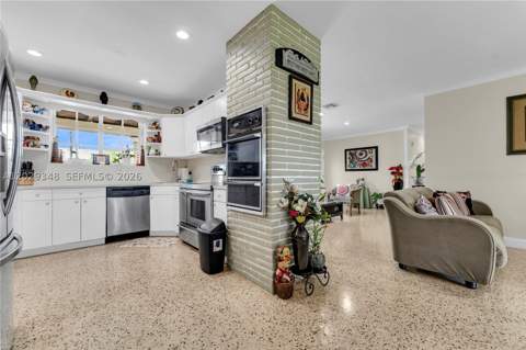 884 W 72nd Pl, Hialeah FL - photo 22 of 53