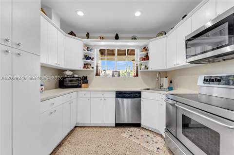 884 W 72nd Pl, Hialeah FL - photo 23 of 53