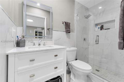 884 W 72nd Pl, Hialeah FL - photo 8 of 53