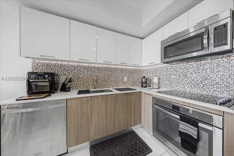 5252 NW 85th Ave 1410, Doral FL - photo 12 of 45