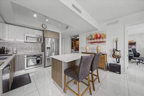 5252 NW 85th Ave 1410, Doral FL - photo 13 of 45