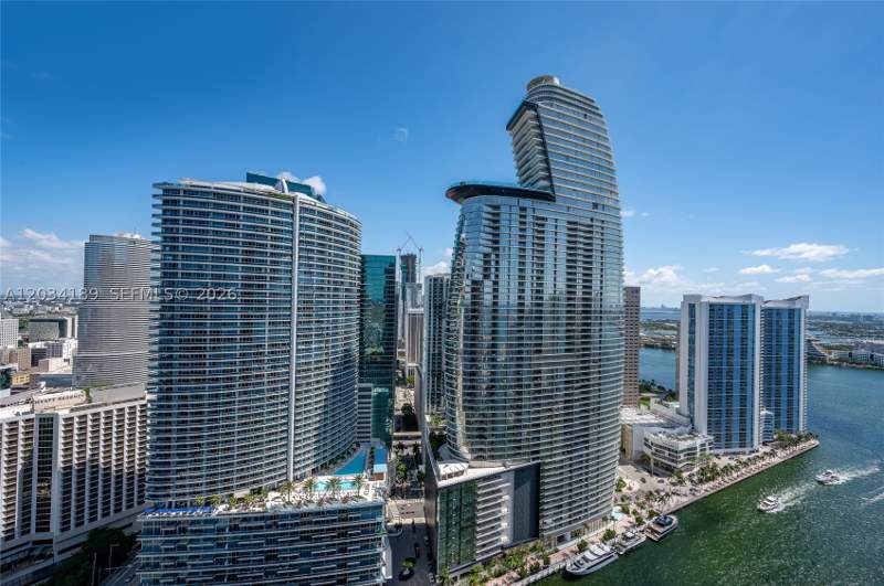 2 bedroom Condominium at 475 Brickell Ave 4115, Iconbrickell Condo No 1, Miami — photo 2
