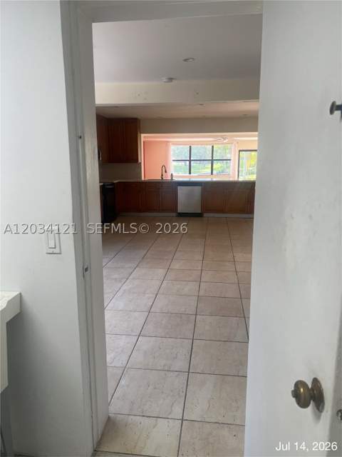 18715 NE 18th Ave, Miami FL - photo 16 of 51