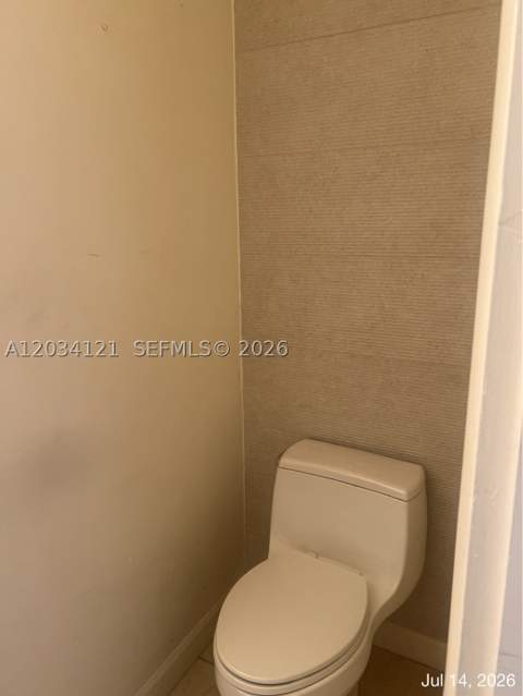 18715 NE 18th Ave, Miami FL - photo 24 of 51