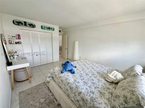 400 Kings Point Dr 928, Sunny Isles Beach FL - photo 16 of 46