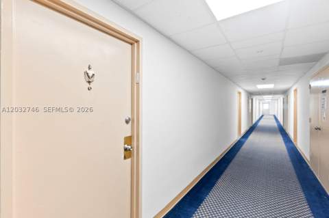 400 Kings Point Dr 309, Sunny Isles Beach FL - photo 15 of 34