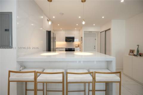 100 Bayview Dr 527, Sunny Isles Beach FL - photo 20 of 98