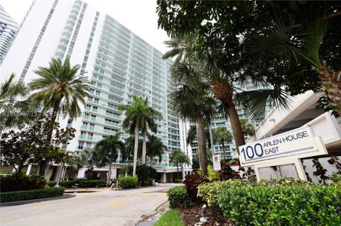 100 Bayview Dr 527, Sunny Isles Beach FL - photo 6 of 98