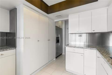 1420 Brickell Bay Dr 1405C, Miami FL - photo 11 of 32