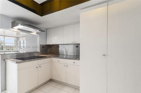 1420 Brickell Bay Dr 1405C, Miami FL - photo 12 of 32