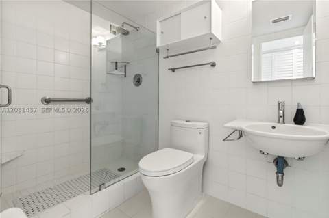 1420 Brickell Bay Dr 1405C, Miami FL - photo 18 of 32