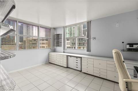 1420 Brickell Bay Dr 1405C, Miami FL - photo 21 of 32