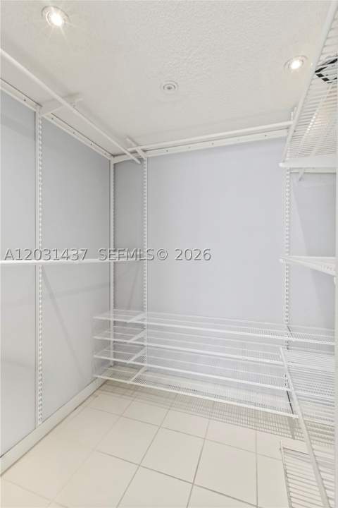 1420 Brickell Bay Dr 1405C, Miami FL - photo 24 of 32