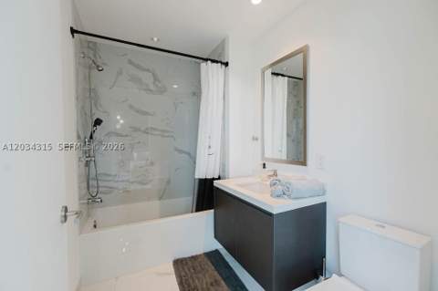 851 NE 1st Ave 2403, Miami FL - photo 14 of 40
