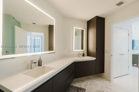 851 NE 1st Ave 2303, Miami FL - photo 22 of 43