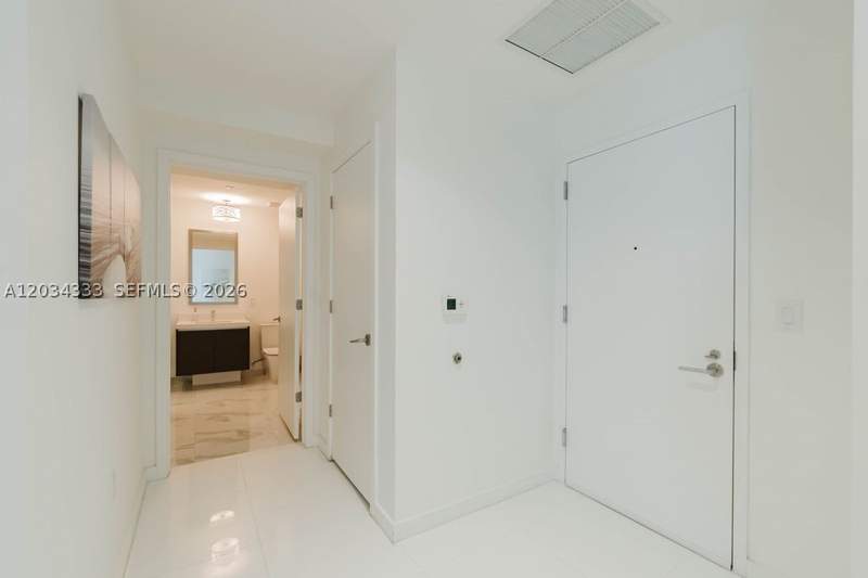 2 bedroom Condominium at 851 NE 1st Ave 2303, Paramount Miami Worldcent, Miami — photo 4