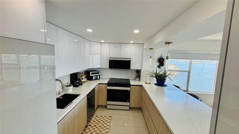 11111 NE Biscayne Blvd 16A, Miami FL - photo 13 of 56