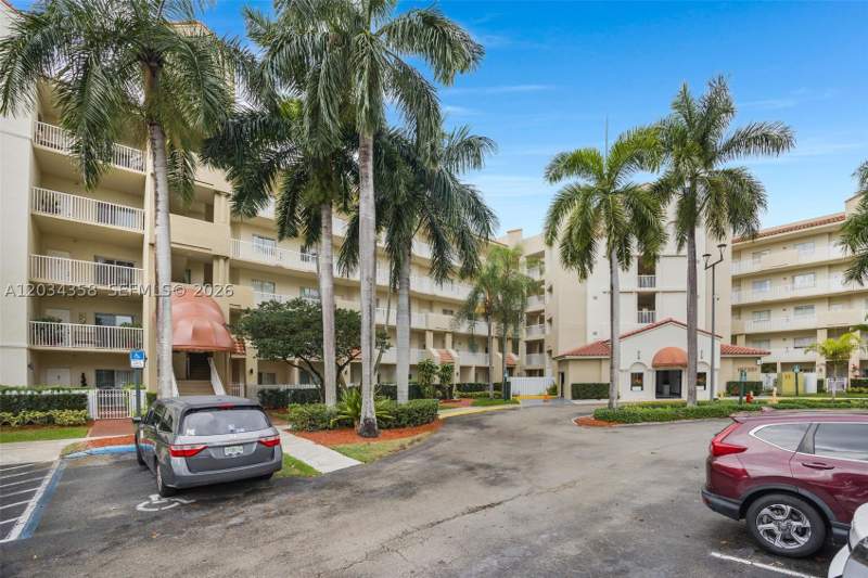 3 bedroom Condominium at 10720 NW 66th St 202, Captiva Condo D, Doral — photo 2