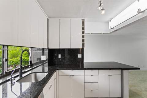 17021 N Bay Rd 429, Sunny Isles Beach FL - photo 18 of 52