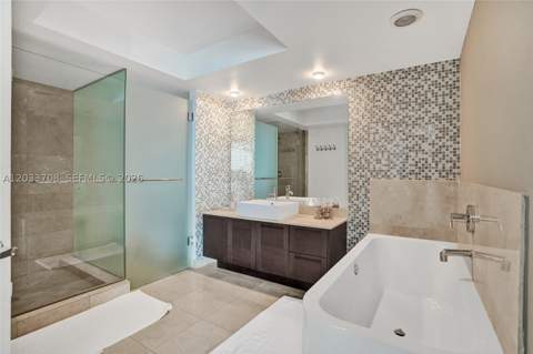 150 Sunny Isles Blvd 1-1601, Sunny Isles Beach FL - photo 14 of 32