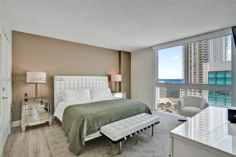 150 Sunny Isles Blvd 1-1601, Sunny Isles Beach FL - photo 9 of 32