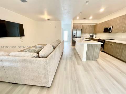 4700 NW 84th Ave 15, Doral FL - photo 15 of 50