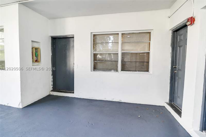 2 bedroom Condominium at 13700 NE 6th Ave 106, The White House Condo, North Miami — photo 5