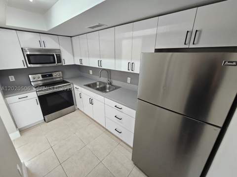 13700 NE 6th Ave 106, North Miami FL - photo 9 of 24