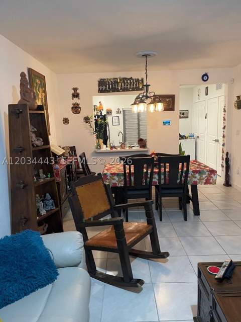 556 NE 5th St, Florida City FL - photo 11 of 21