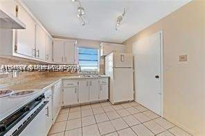 2025 NE 164th St 904, North Miami Beach FL - photo 12 of 34
