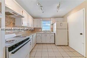 2025 NE 164th St 904, North Miami Beach FL - photo 9 of 34