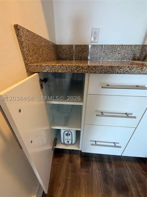 700 Biltmore Way 1216, Coral Gables FL - photo 13 of 22