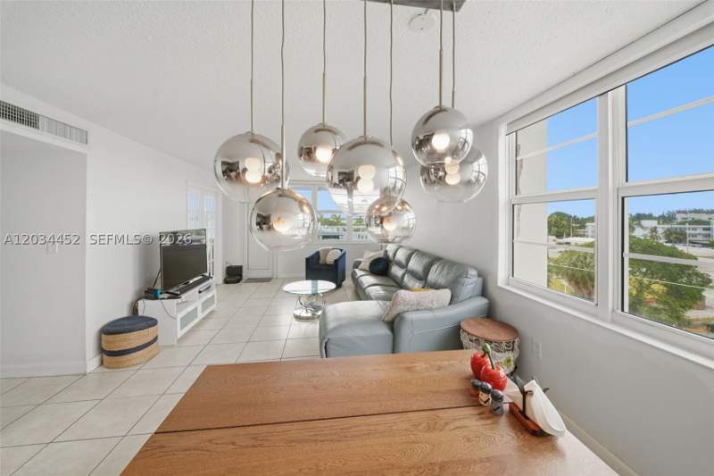 2 bedroom Condominium at 2016 Bay Dr 504, Villa Bay Vista Condo, Miami Beach — photo 3