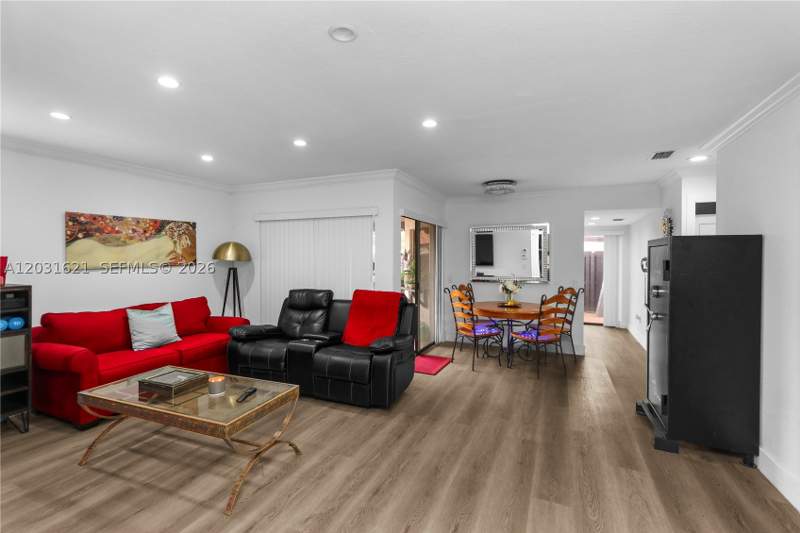 2 bedroom Condominium at 15240 SW 45th Ter 54-H, Lakes Meadow Vilg Homes C, Miami — photo 4
