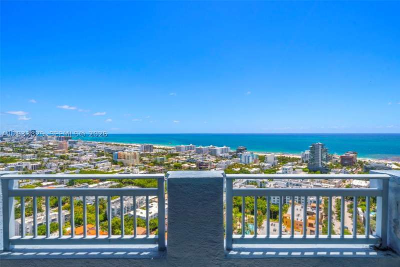 2 bedroom Condominium at 90 Alton Rd Ph3209, Yacht Club At Portofino C, Miami Beach — photo 2