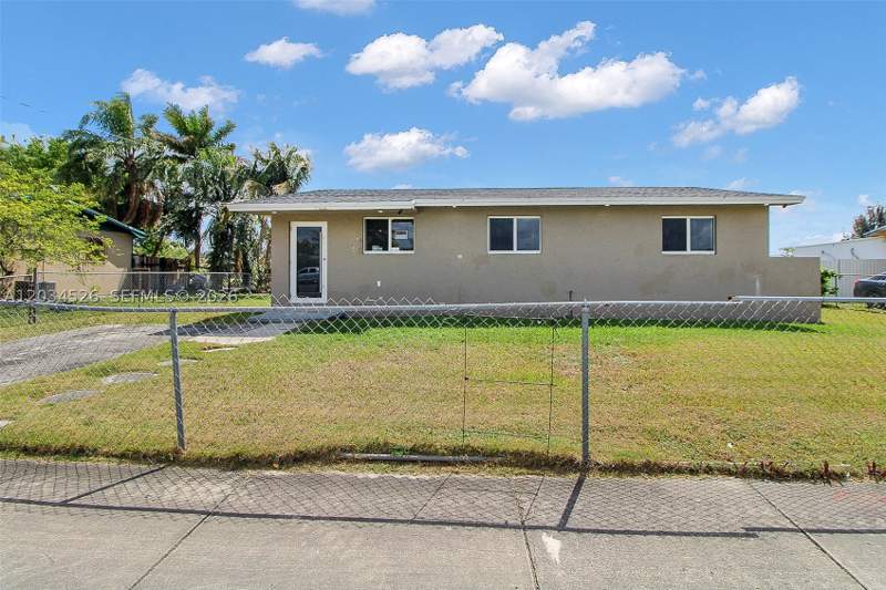 3 bedroom SingleFamilyResidence at 12840 SW 268th St, Pine Island Lake Sub, Homestead — photo 3