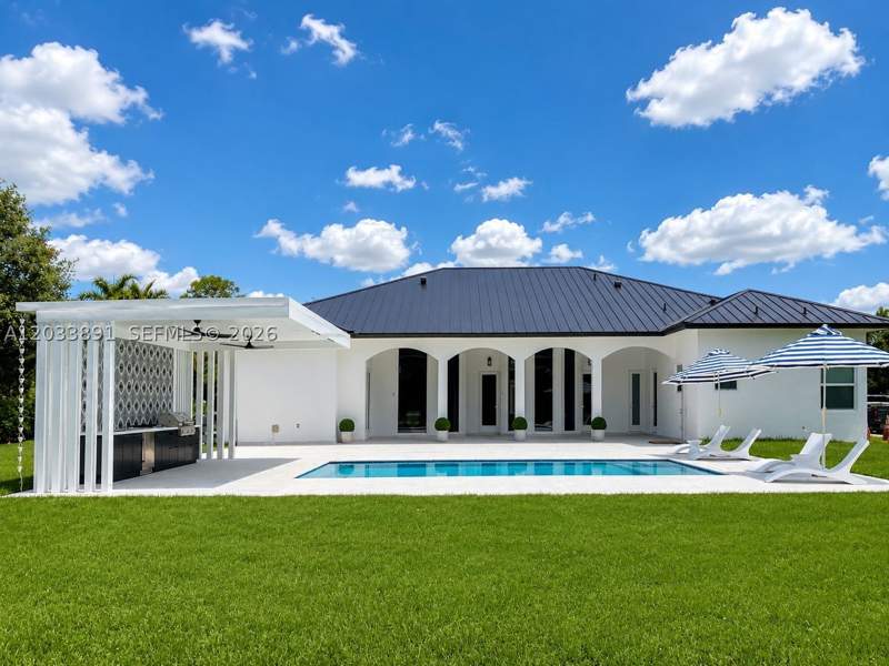 4 bedroom SingleFamilyResidence at 23710 SW 214th Pl, Bonanza Rhos, Homestead — photo 2