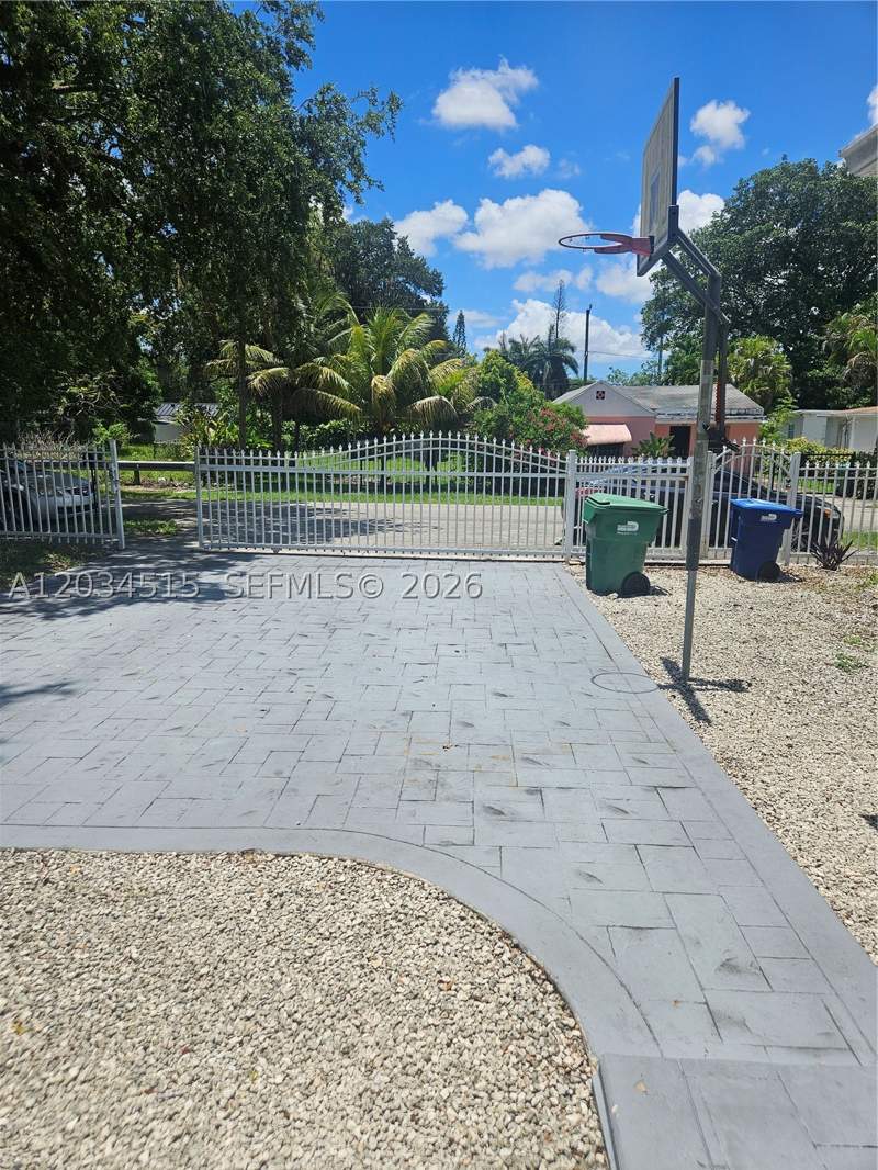 3 bedroom SingleFamilyResidence at 1905 NW 113th Ter, Little River Farms, Miami — photo 3