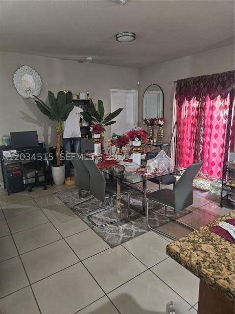 1905 NW 113th Ter, Miami FL - photo 6 of 8