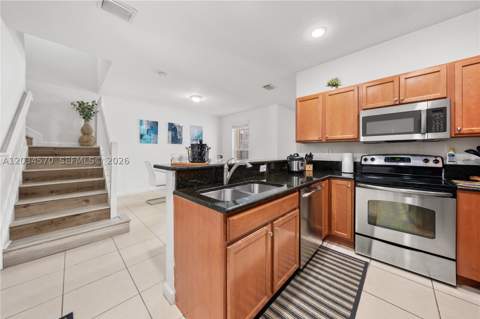 16958 SW 92nd St 16958, Miami FL - photo 9 of 40
