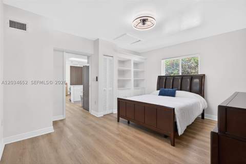 2431 SW 4th St, Miami FL - photo 9 of 26