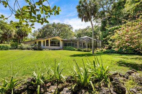 9979 Fairchild Way, Coral Gables FL - photo 21 of 35