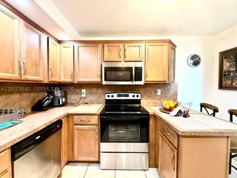 2450 NE 135th St 704, North Miami FL - photo 12 of 19