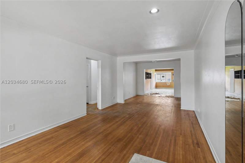 3 bedroom SingleFamilyResidence at 236 Candia Ave, COCONUT GR SEC 1 C GAB, Coral Gables — photo 3