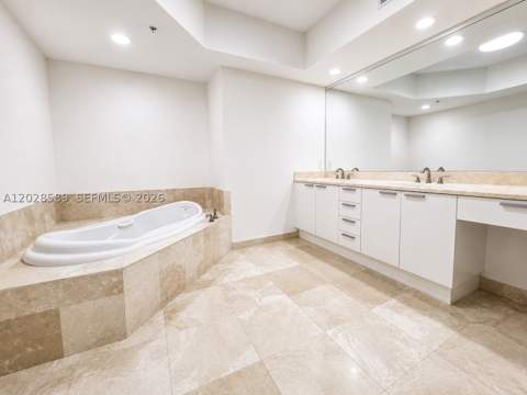14951 Royal Oaks Ln 2002, North Miami FL - photo 14 of 23