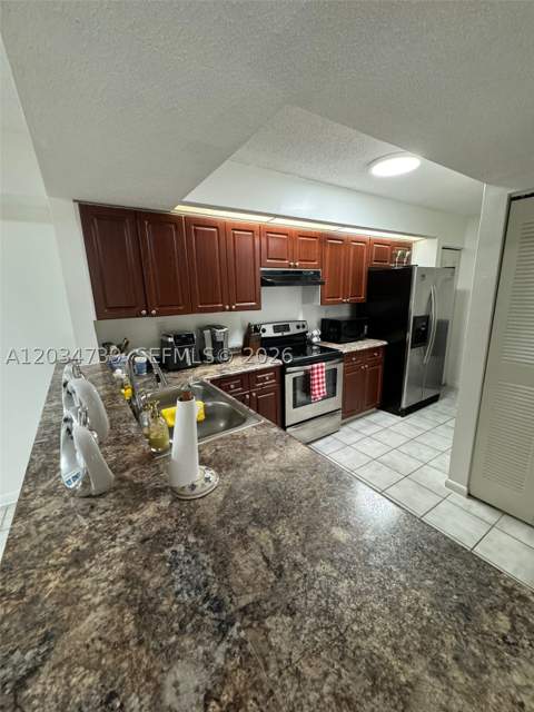 8660 SW 212th st 108, Cutler Bay FL - photo 10 of 21